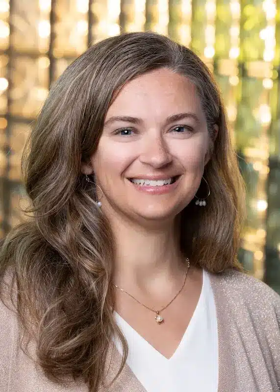 Kelly Keem Headshot
